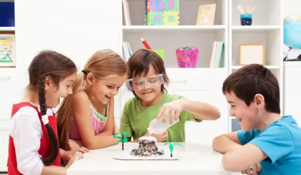 5 بازی گروهی و خلاقانه برای کودکان پیش دبستانی