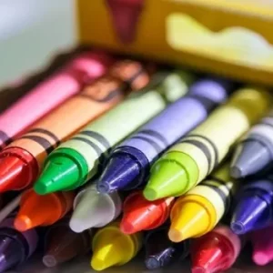 فرق مداد شمعی با پاستل چیست؟