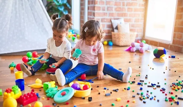 چرا ساخت بازی در خانه برای کودکان اهمیت دارد؟ (2)